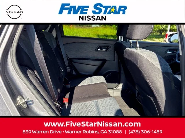 Used 2023 Gray Nissan SV image 15