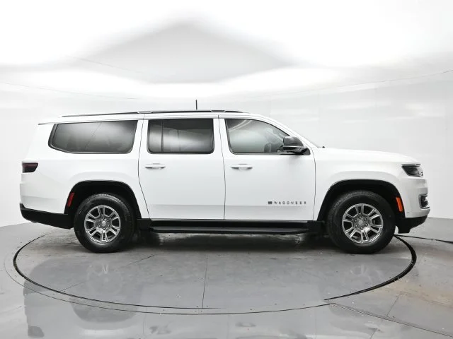 Used 2023 Bright White Clearcoat Jeep 4DR 4WD image 8