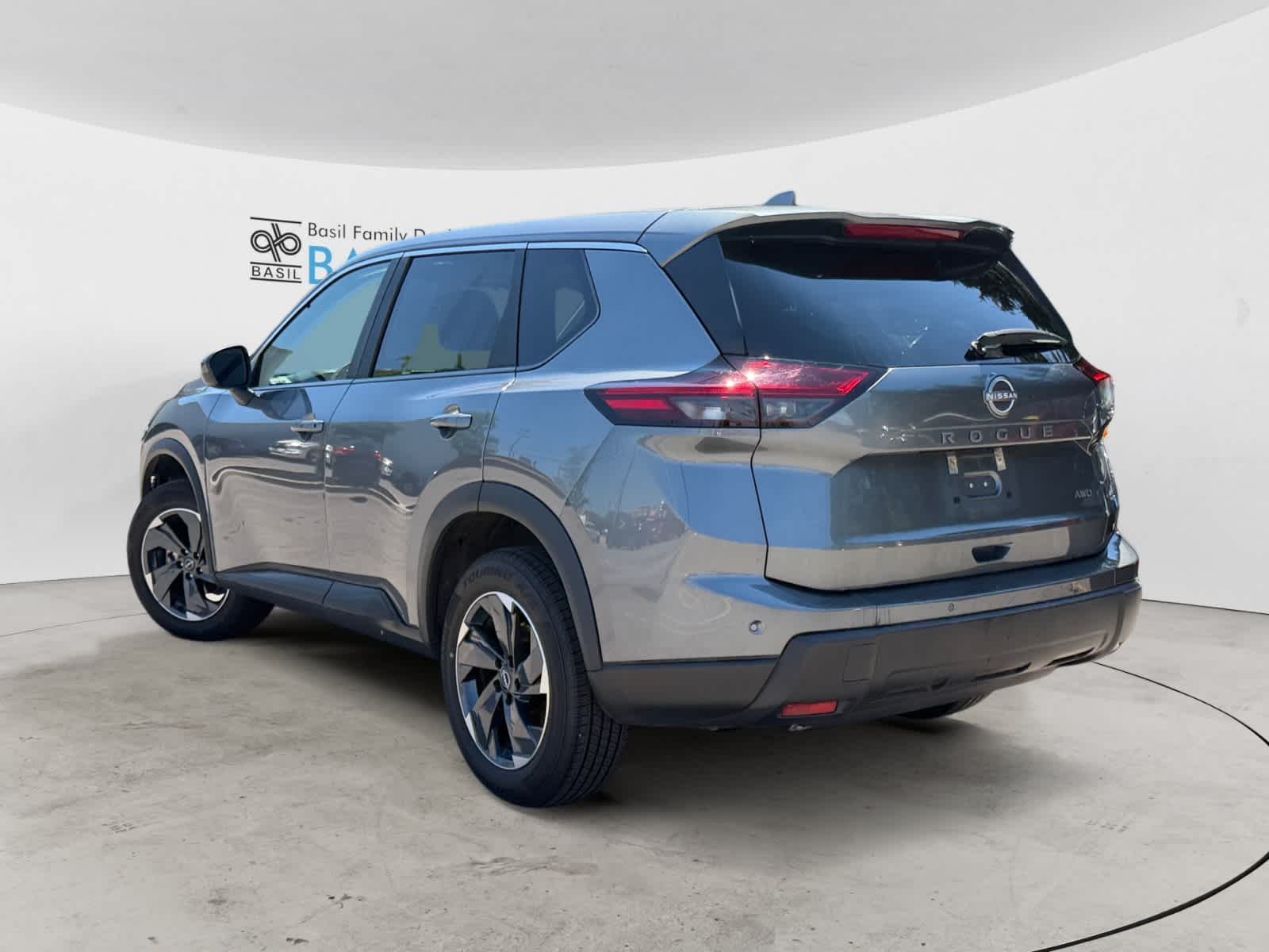 Used 2025 Gun Metallic Nissan SV image 3