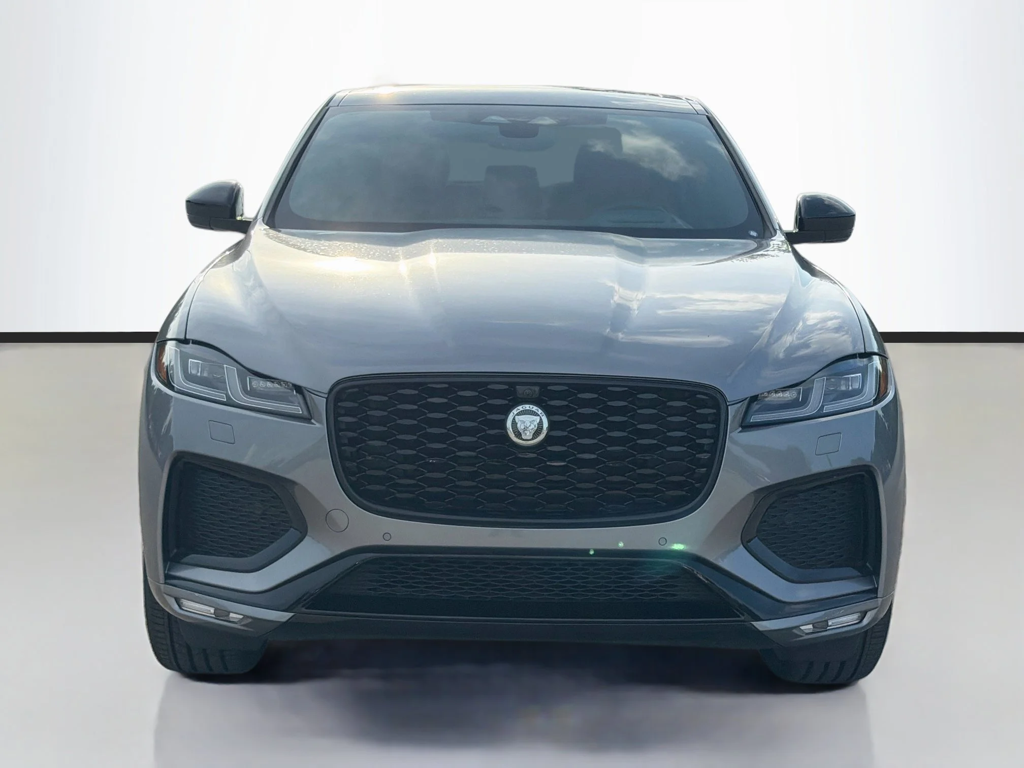 2026 Jaguar F-Pace R-Dynamic S - Photo 8