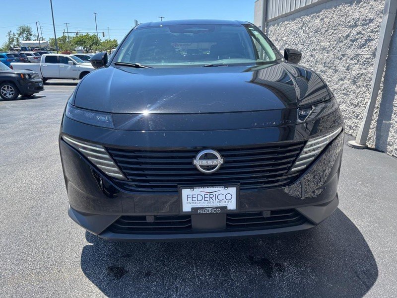 Used 2025 Super Black Nissan FWD SV image 11