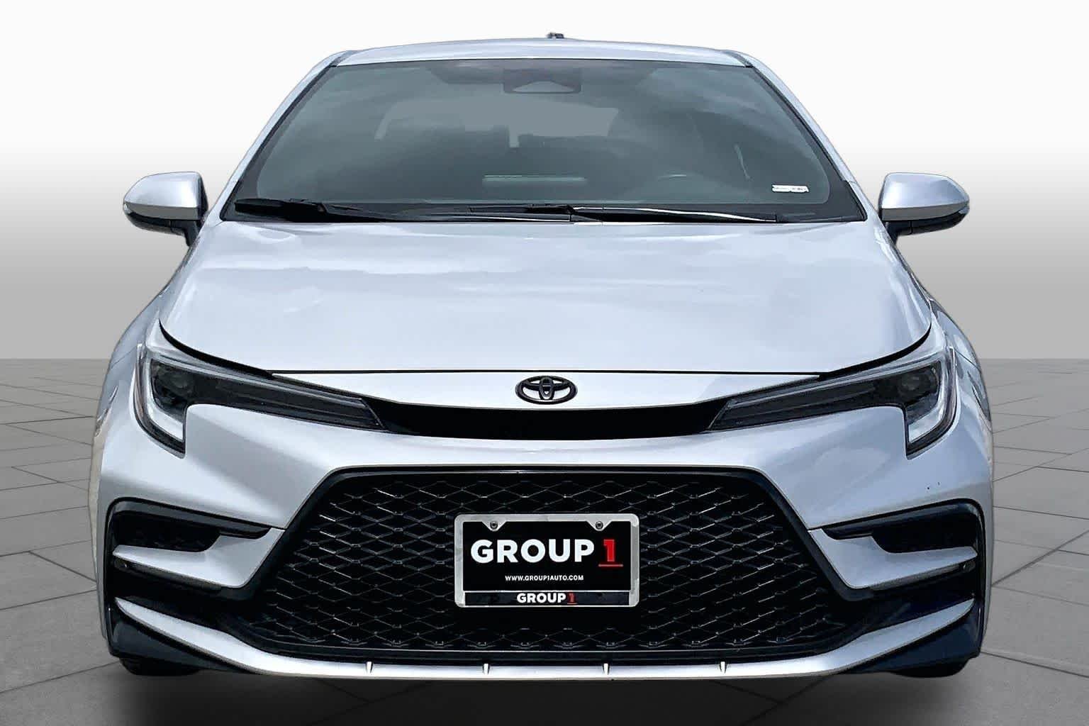 Used 2024 Classic Silver Metallic Toyota SE image 4