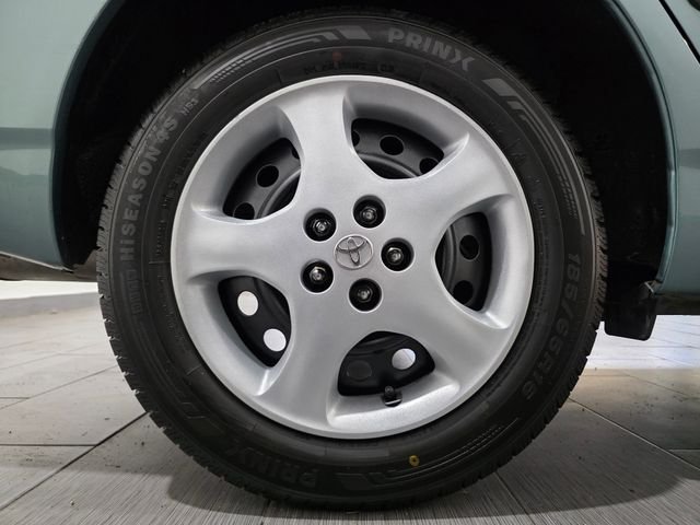 Used 2007 Green Toyota CE image 23