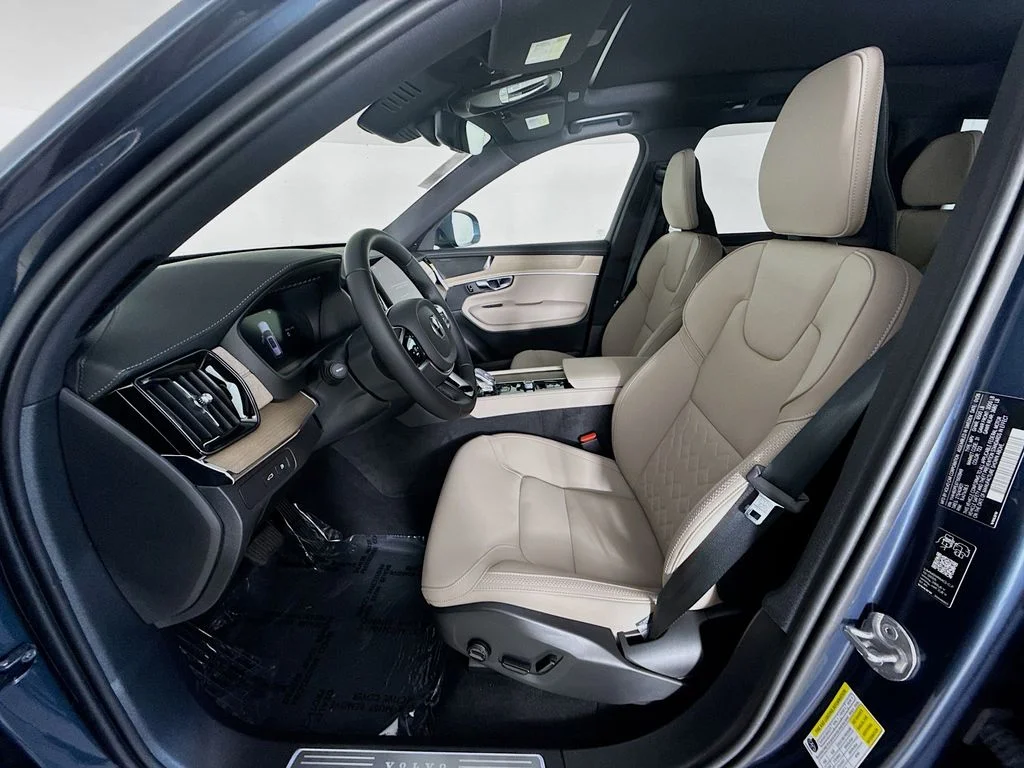 New 2026 Blue Volvo T8 Plus image 22