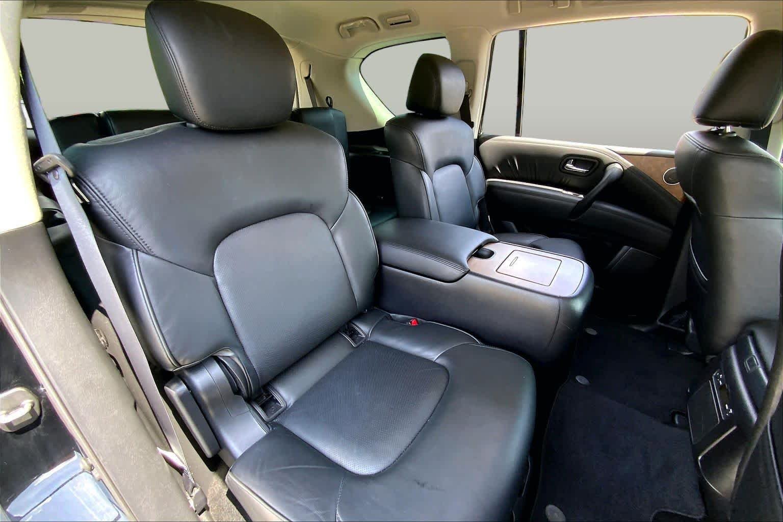 Used 2023 Super Black Nissan SL image 24