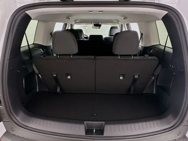 New 2026 Hyundai SANTA FE HYBRID SE