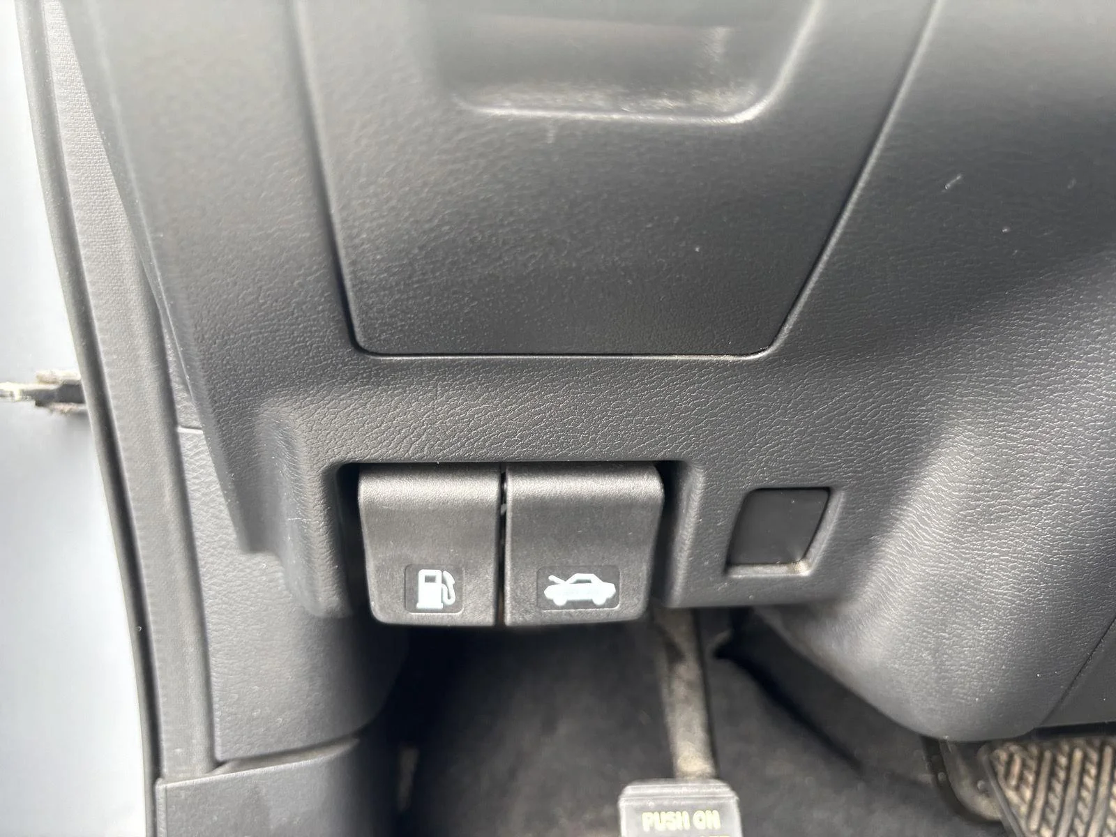 Used 2022 Boulder Gray Pearl Nissan SL image 12