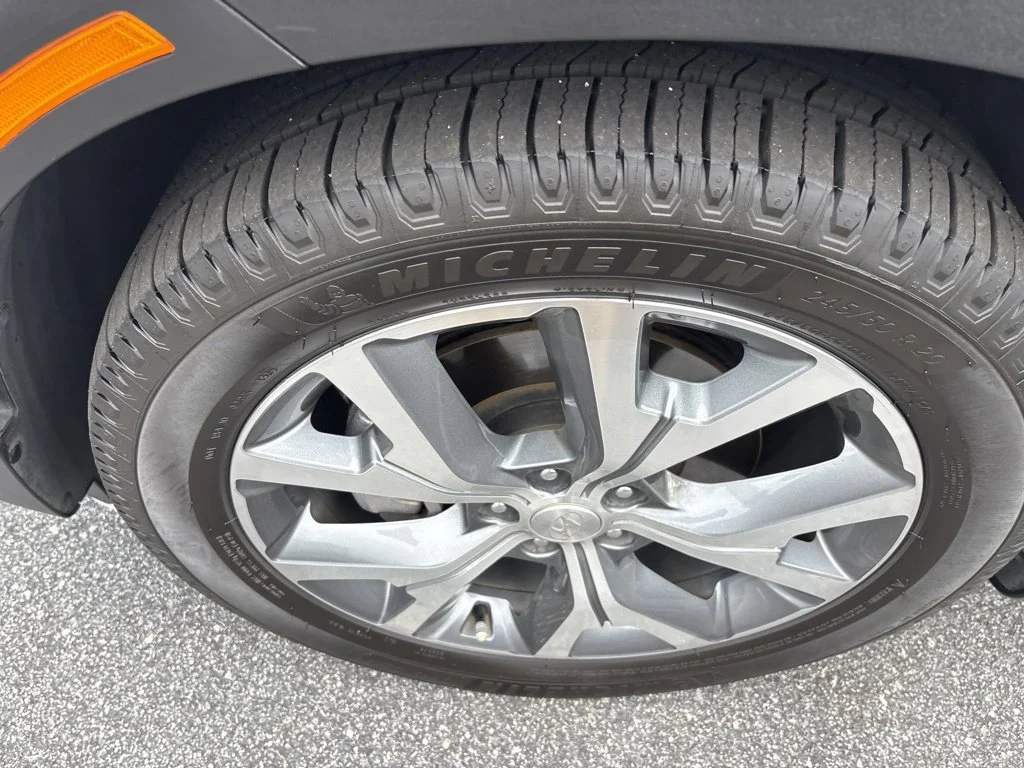 Used 2020 Silver Hyundai SEL image 9