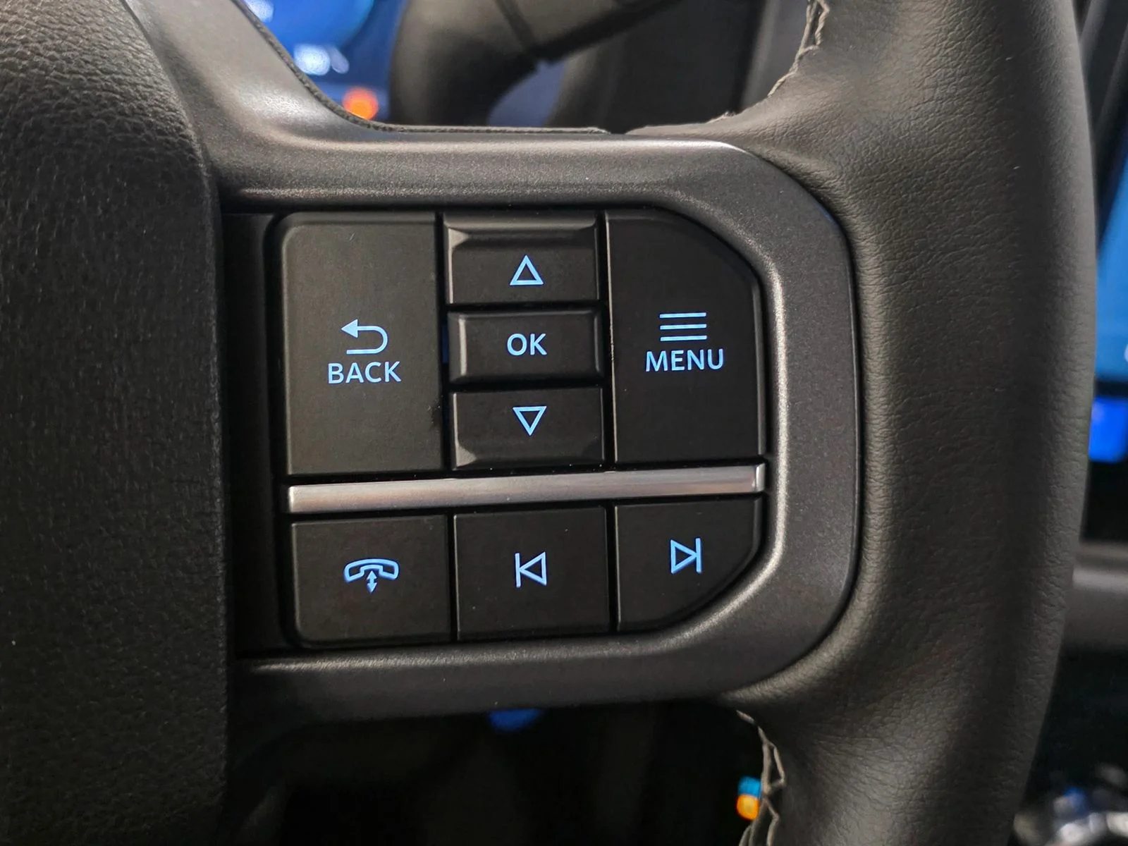 Used 2026 Agate Black Metallic Ford XLT image 37