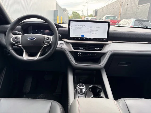 New 2027 Carbonized Gray Metallic Ford Active image 7