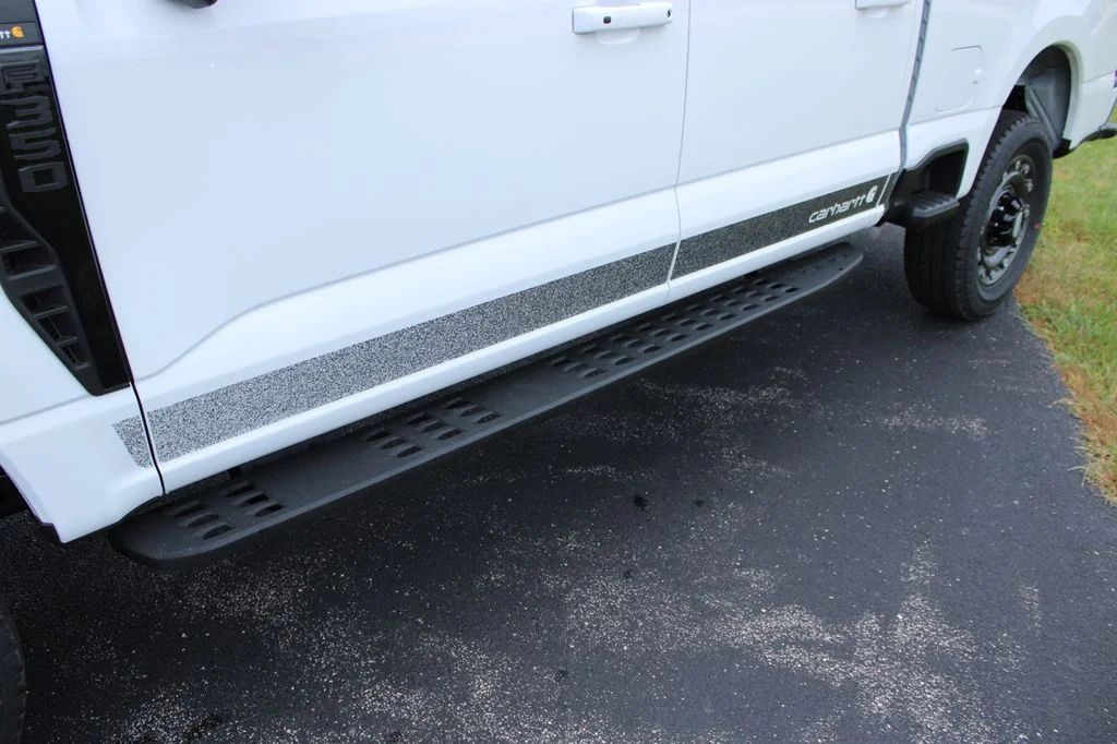 New 2027 Oxford White Ford F-350® XLT image 8