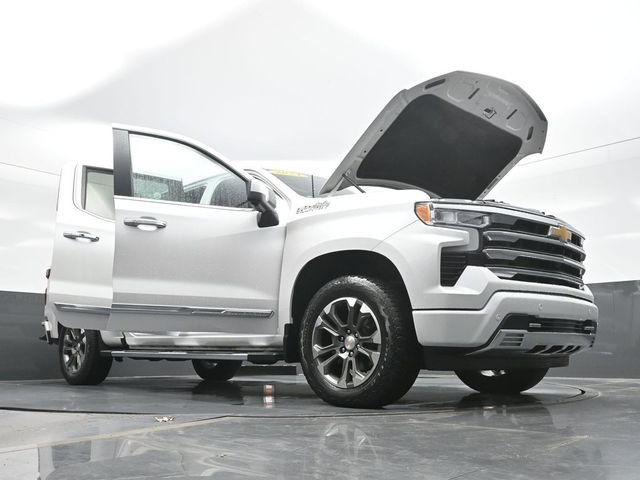 Used 2024 Beige Chevrolet High Country image 32