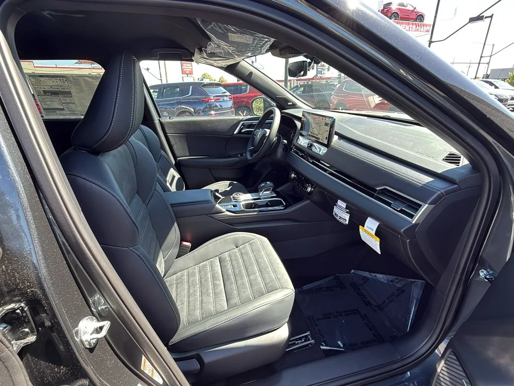 New 2026 Graphite Gray Mitsubishi LE 1.5T S-AWC image 23