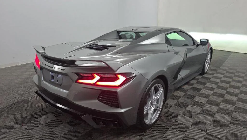 Used 2023 Hypersonic Gray Metallic Chevrolet 2LT image 2