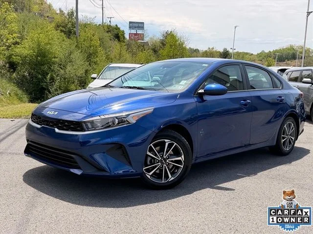 Used 2023 Blue Kia LXS image 2