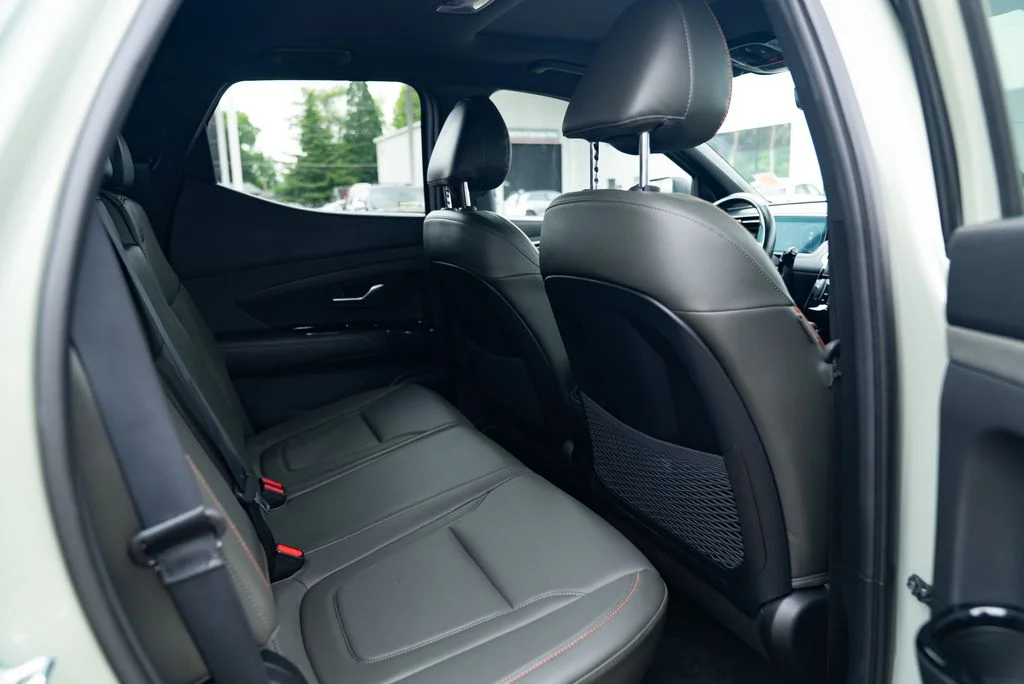 Used 2024 Green Hyundai Limited image 23