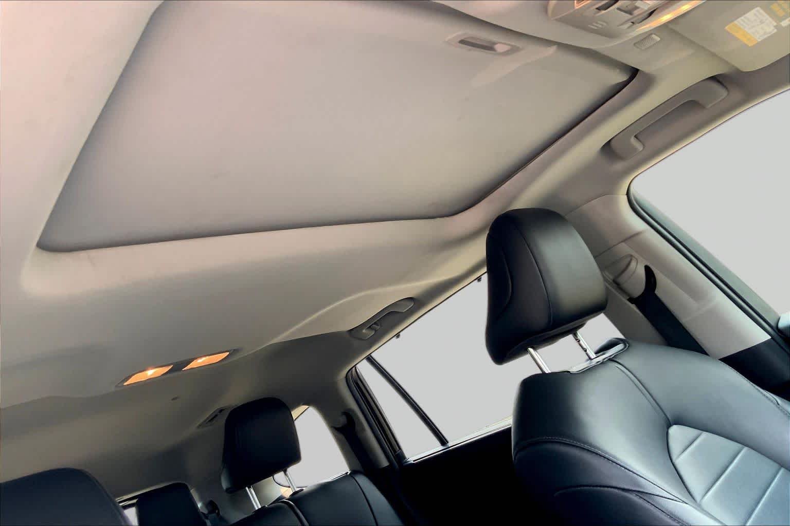 Used 2021 Midnight Black Metallic Toyota XLE image 14