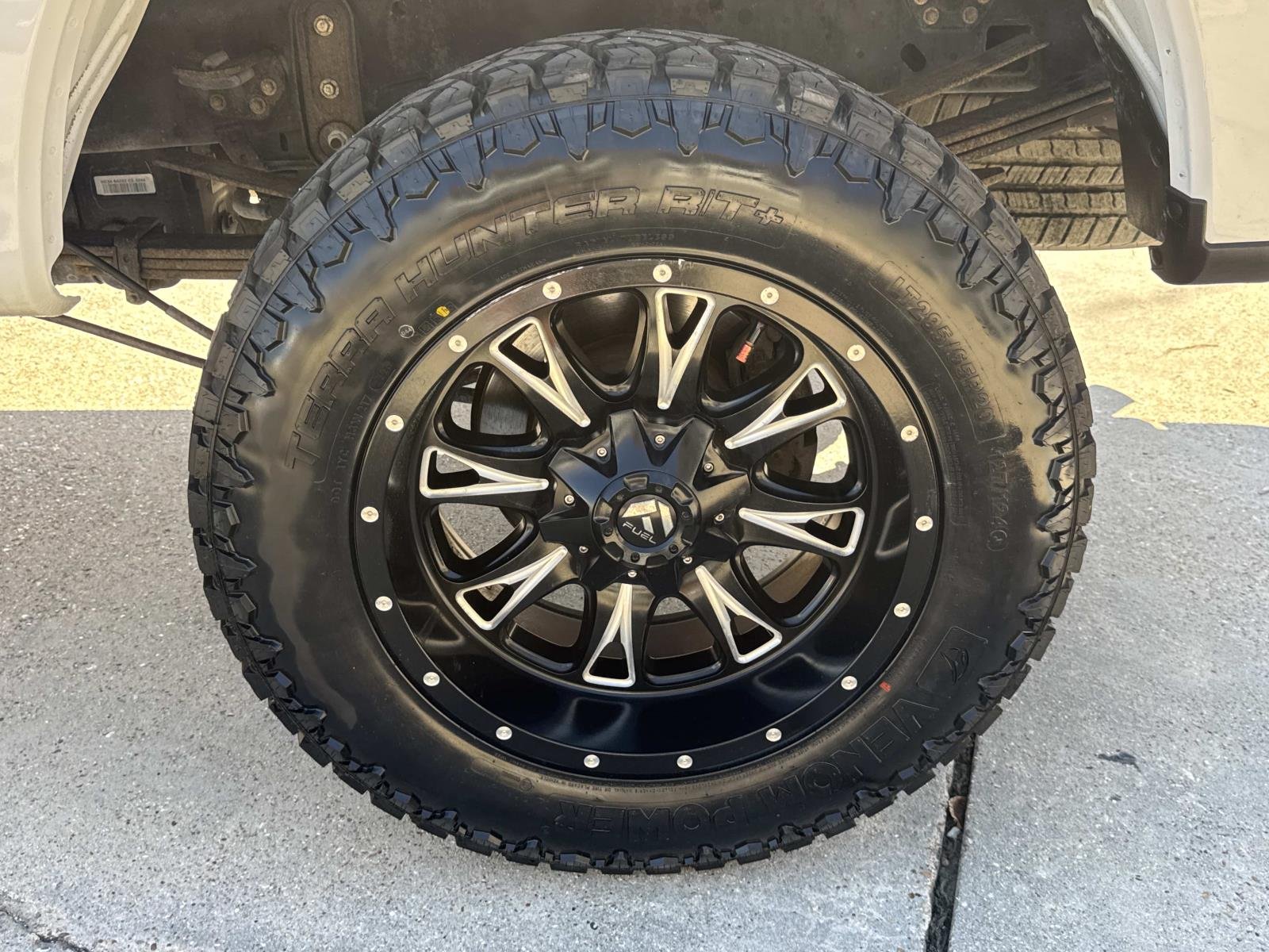 Used 2019 Oxford White Ford XL image 4