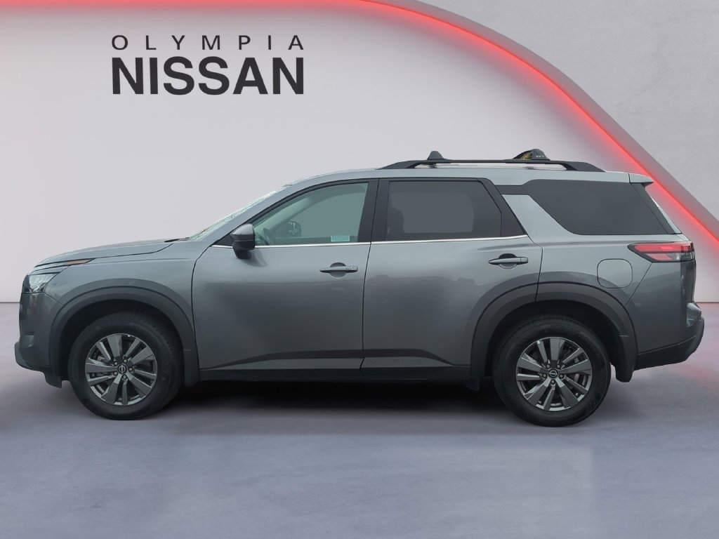 Used 2025 Gray Nissan SV image 3