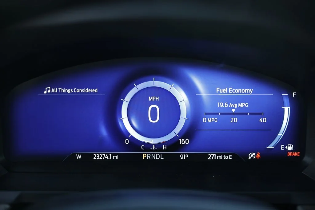 Used 2022 Carbonized Gray Metallic Ford Platinum image 32