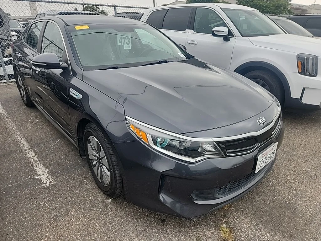 Used 2017 Gray Kia Base image 1