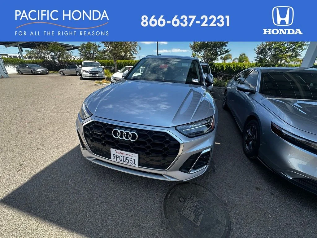 2022 Audi Q5 45 Premium Plus's photo