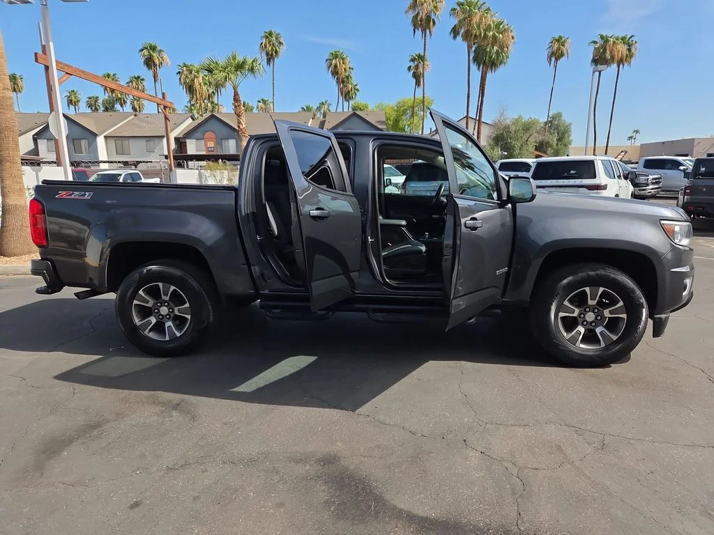 Used 2016 Gray Chevrolet Z71 image 8
