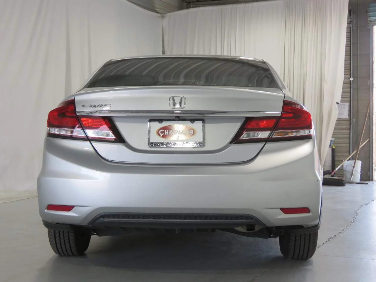 Used 2015 Alabaster Silver Metallic Honda LX image 5