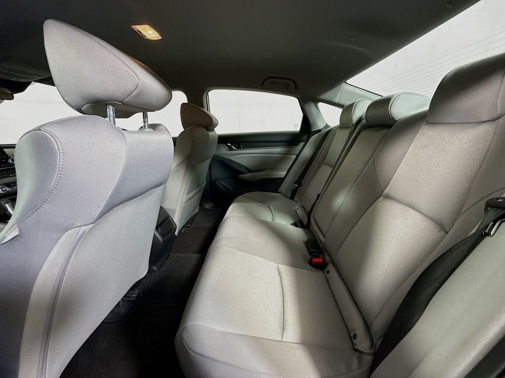 Used 2020 Lunar Silver Metallic Honda LX image 23