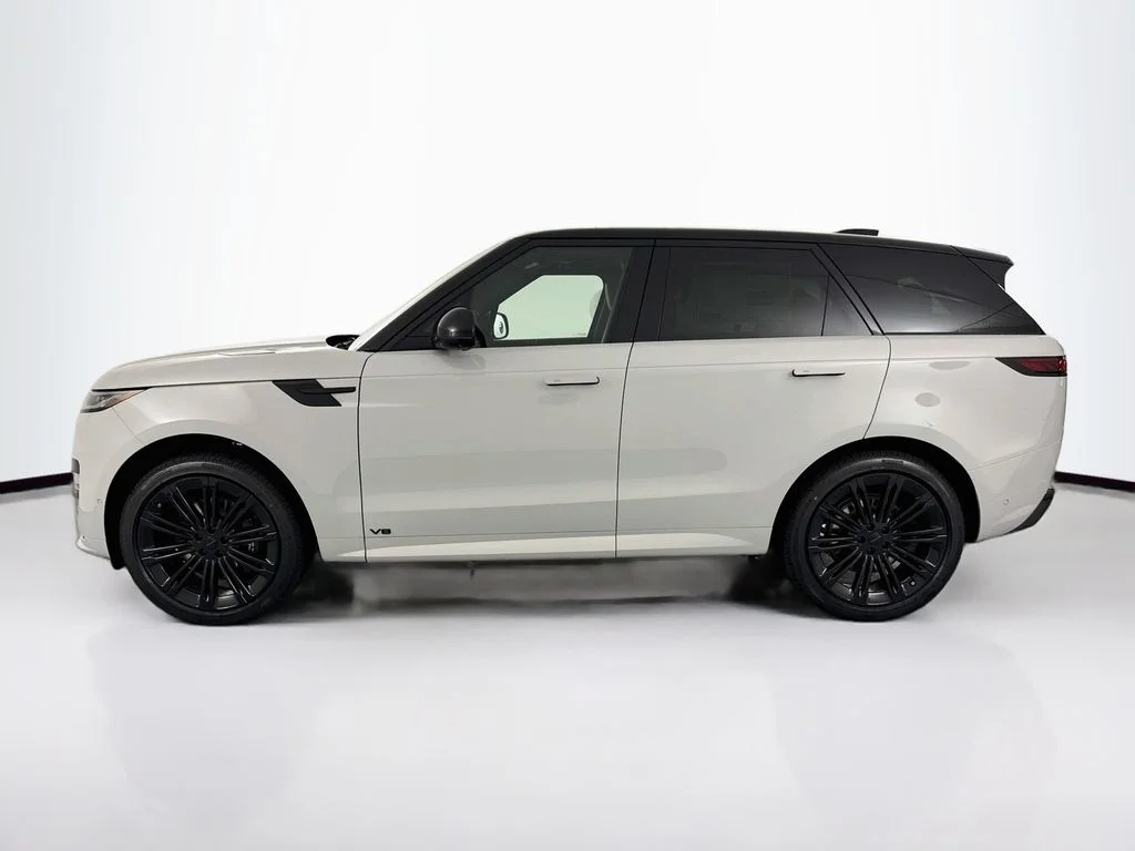 New 2026 Borasco Grey Land Rover Dynamic SE image 8