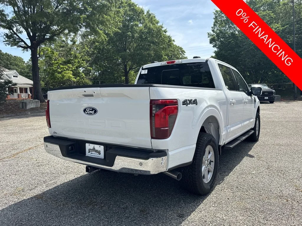 New 2026 Oxford White Ford XLT image 7