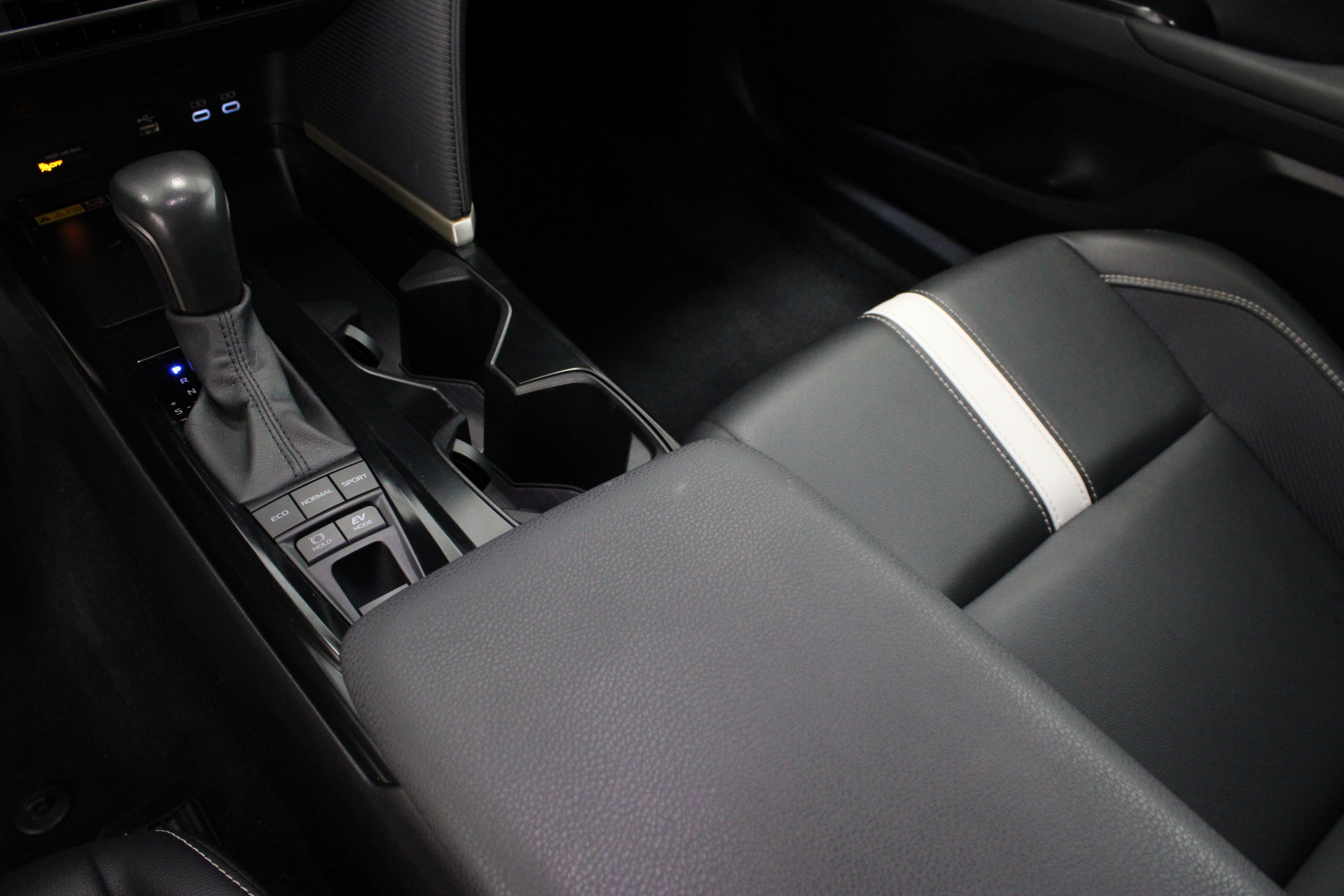 Used 2025 Black Toyota SE image 17