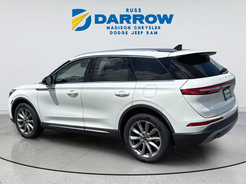 Used 2020 White Lincoln Standard image 3