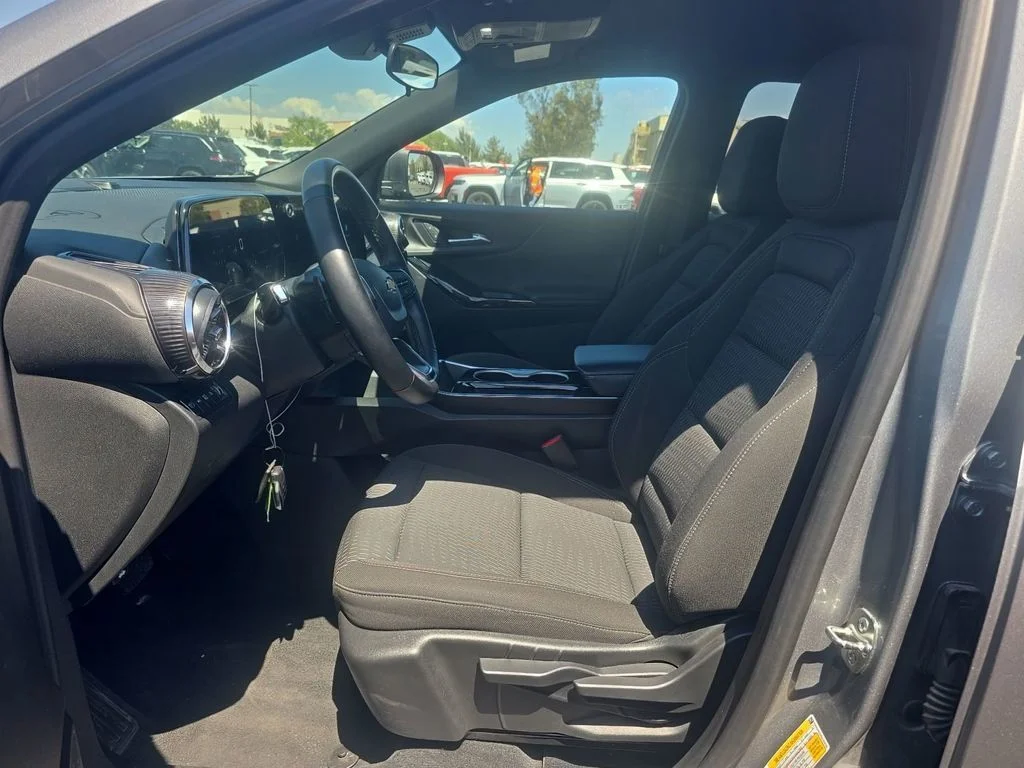 Used 2025 Gray Chevrolet LT image 12