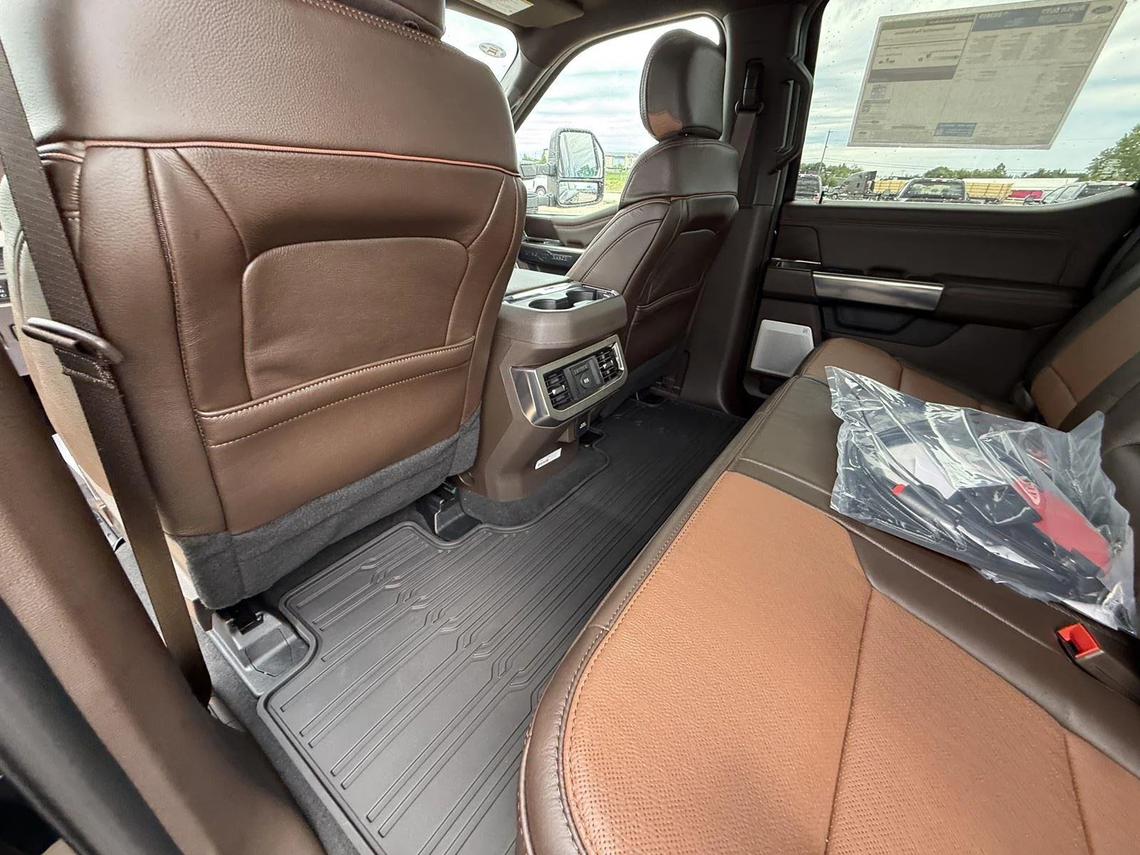 New 2026 Agate Black Metallic Ford F-250® King Ranch® image 28