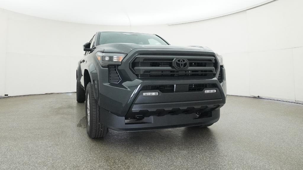2025 Toyota Tacoma SR5 - Photo 40