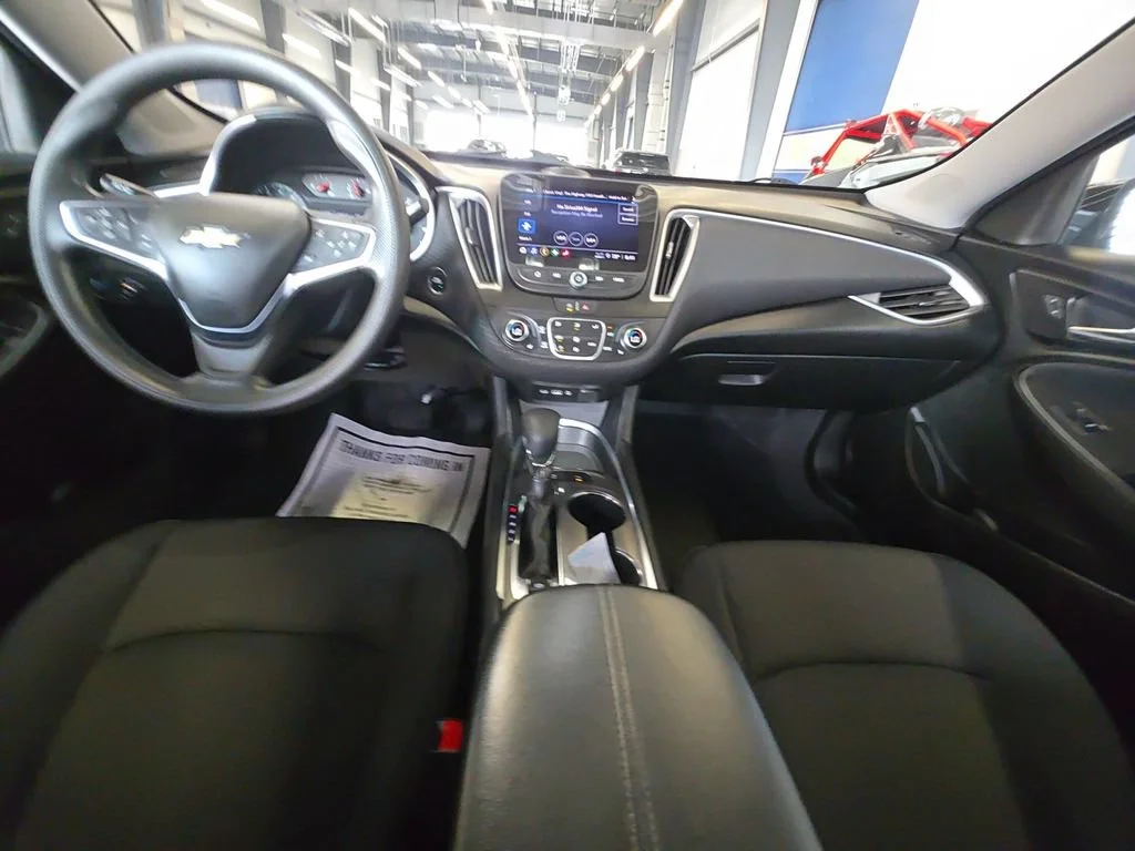 Used 2024 Mosaic Black Metallic Chevrolet 1LT image 21