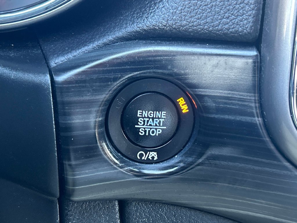Used 2021 Black Jeep Laredo E image 23