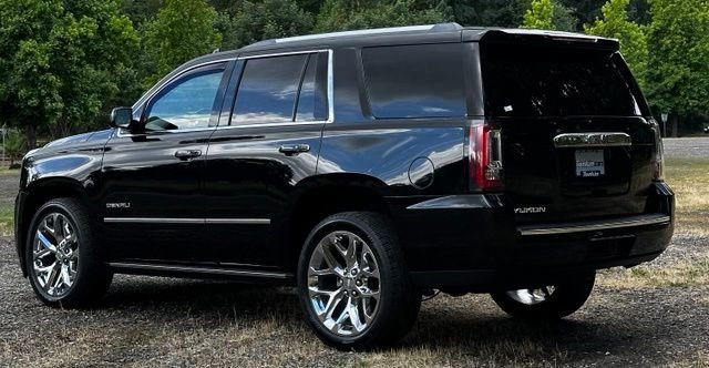 Used 2017 Onyx Black GMC Denali image 7