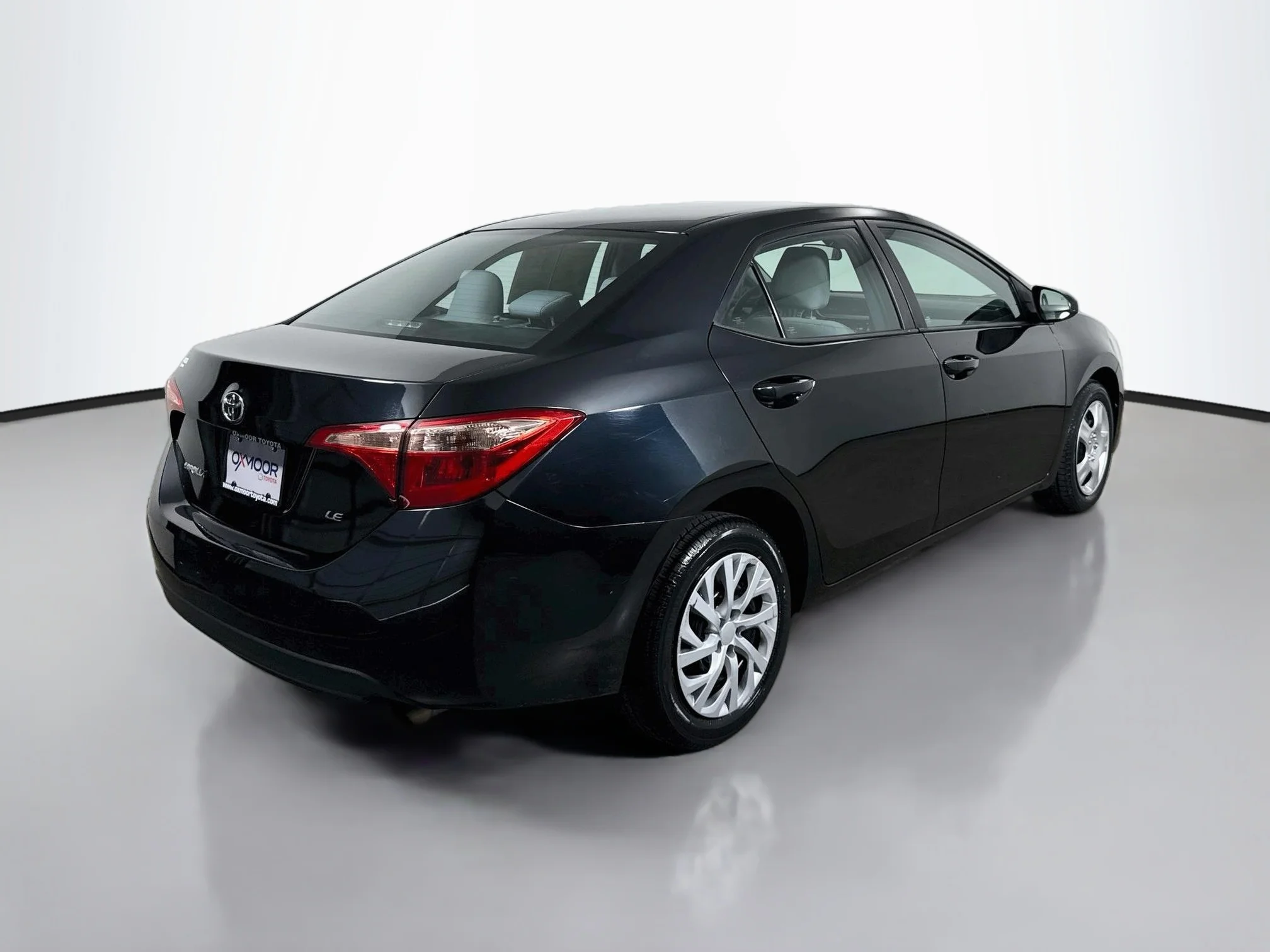 Used 2017 Black Sand Pearl Toyota LE image 7
