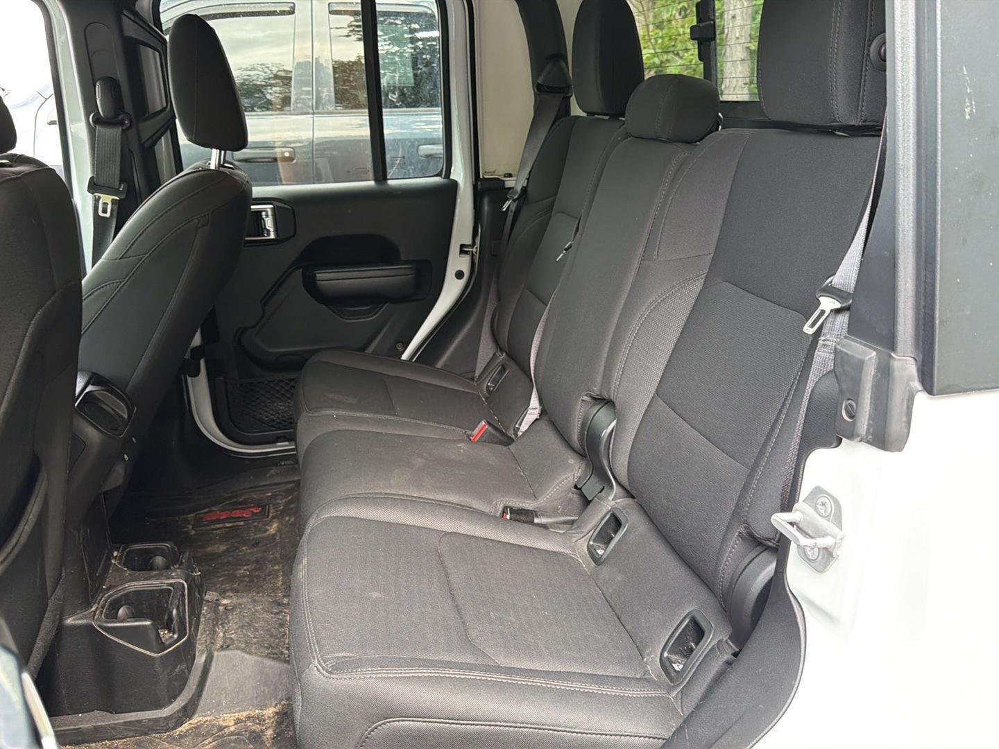 Used 2020 Bright White Clearcoat Jeep Sport S image 15