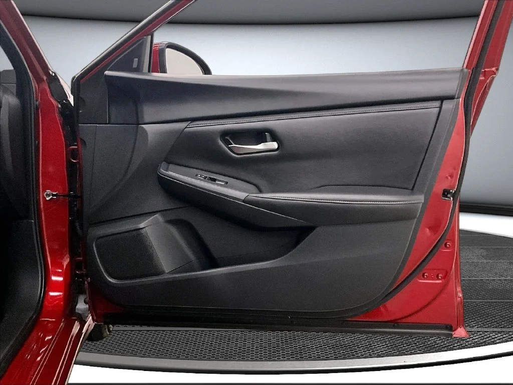 Used 2023 Red Nissan SV image 28