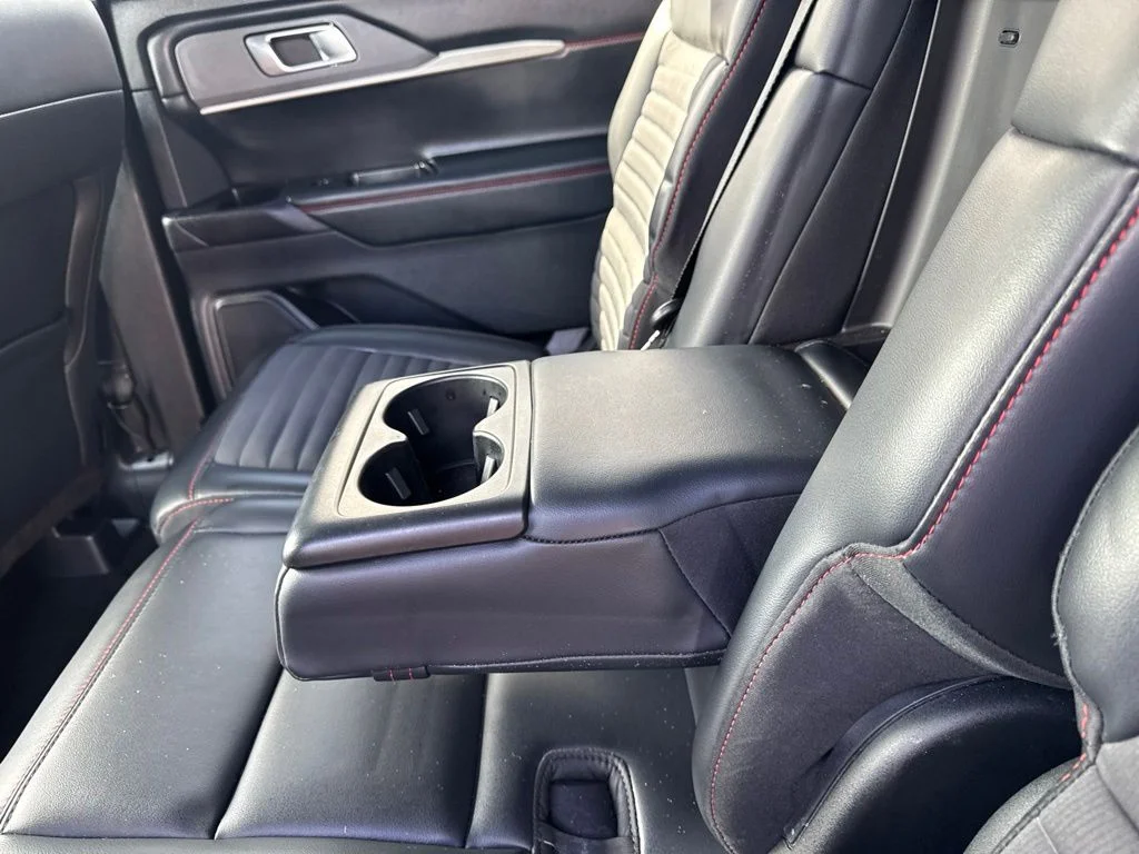 Used 2025 Gray Metallic Ford ST-Line image 32