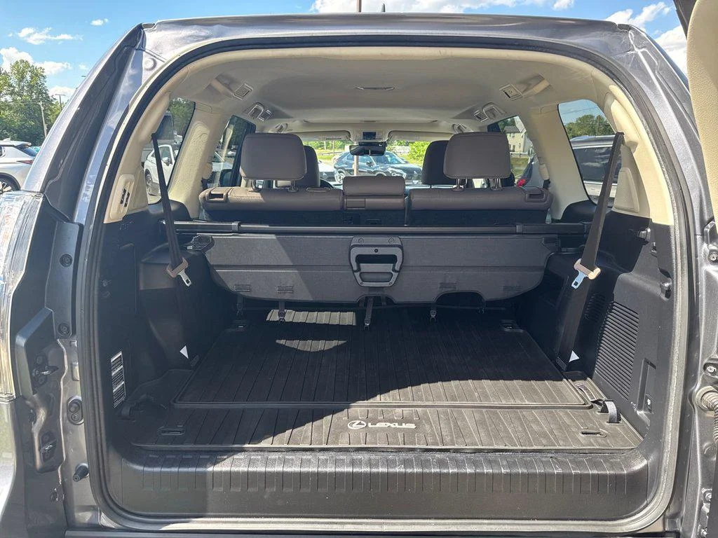 Used 2023 Nebula Gray Pearl Lexus GX 460 Premium 4WD image 30