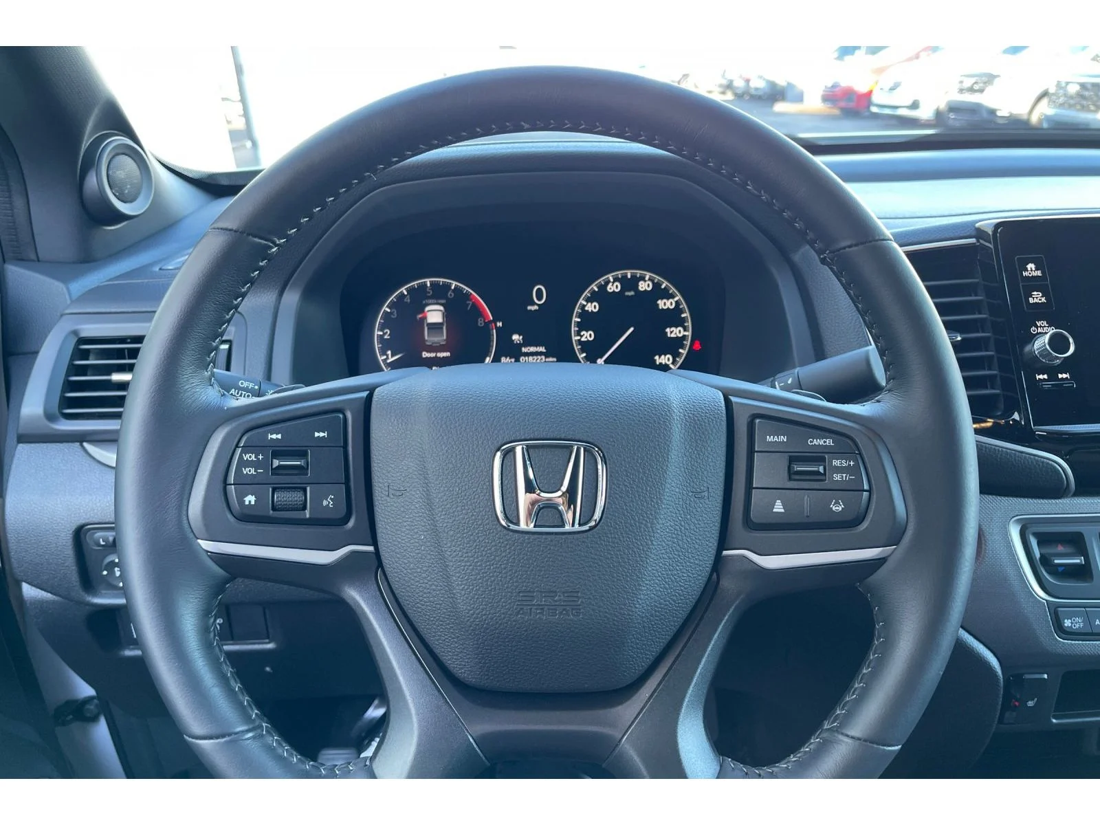 Used 2024 Platinum White Pearl Honda RTL image 33