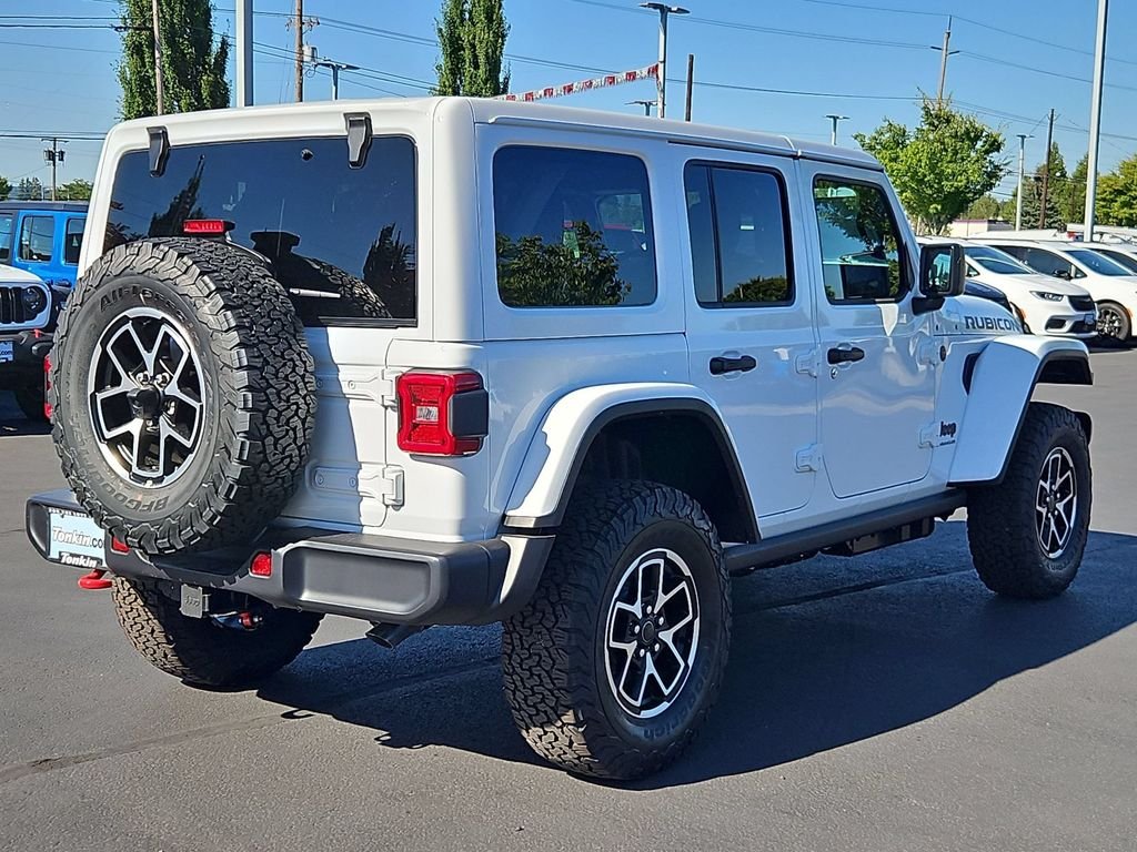 New 2026 Bright White Clear-Coat Exterior Paint Jeep Rubicon image 6