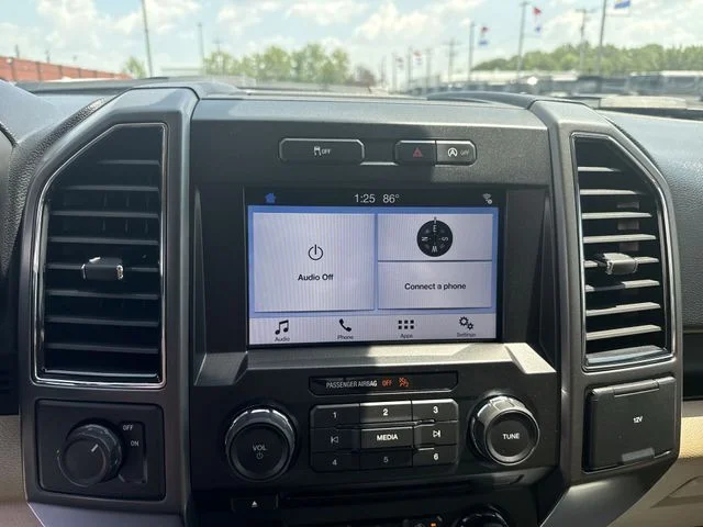 Used 2018 Gold Ford XLT image 14