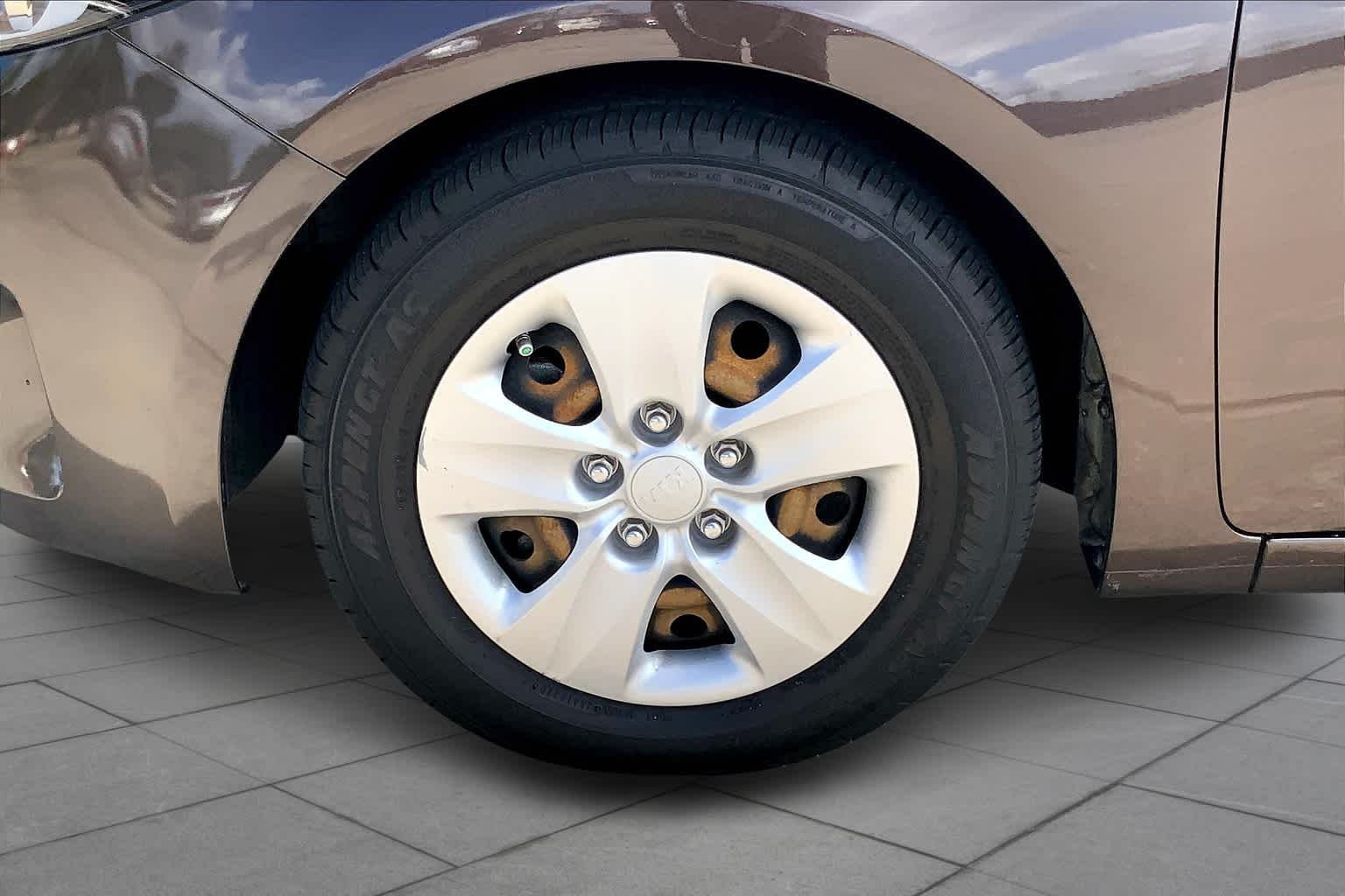 Used 2018 Titanium Bronze Kia LX image 11