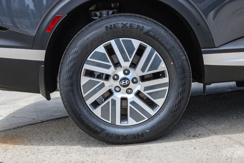 New 2026 Gray Hyundai SEL Premium image 11