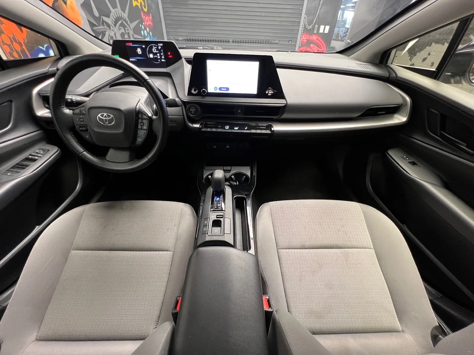 Used 2024 Cutting Edge (1l0) Toyota LE image 21